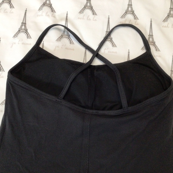 Lululemon Atma Tank Top Shelf Bra Size 8 Black - Picture 5 of 12